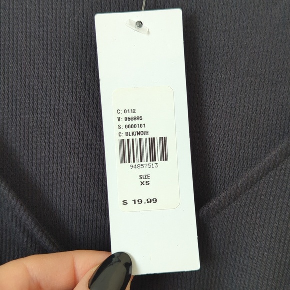 Kimchi Blue UO Quinn Ribbed Knit Ruched Scoop Neck Long Sleeve Crop Top Black L - Picture 5 of 12